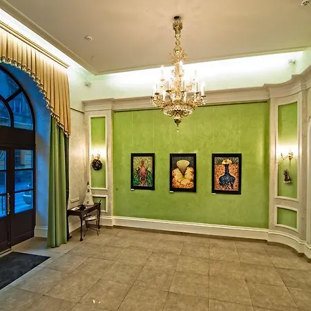 British Club 4*