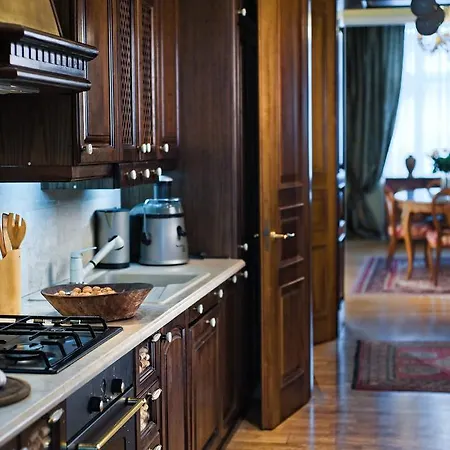 Готель British Club Львів