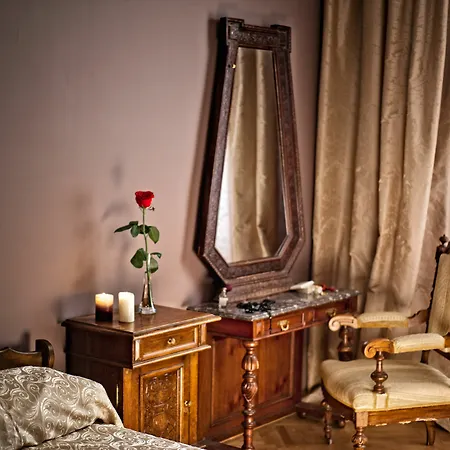 Готель British Club