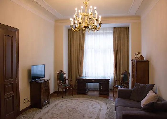 Hotel British Club 4*