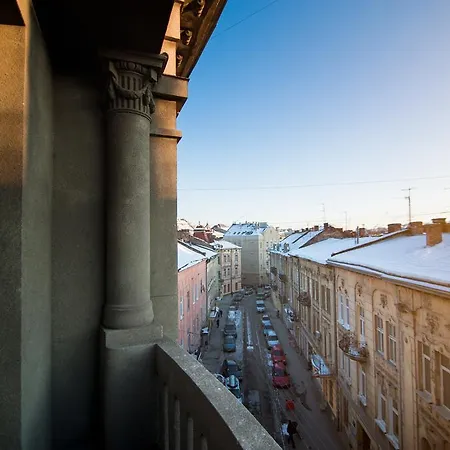 British Club Szálloda 4*