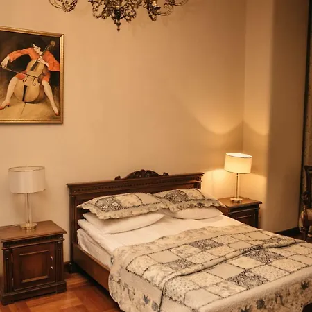 British Club Szálloda