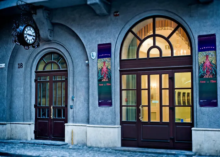 Hotel British Club 4*